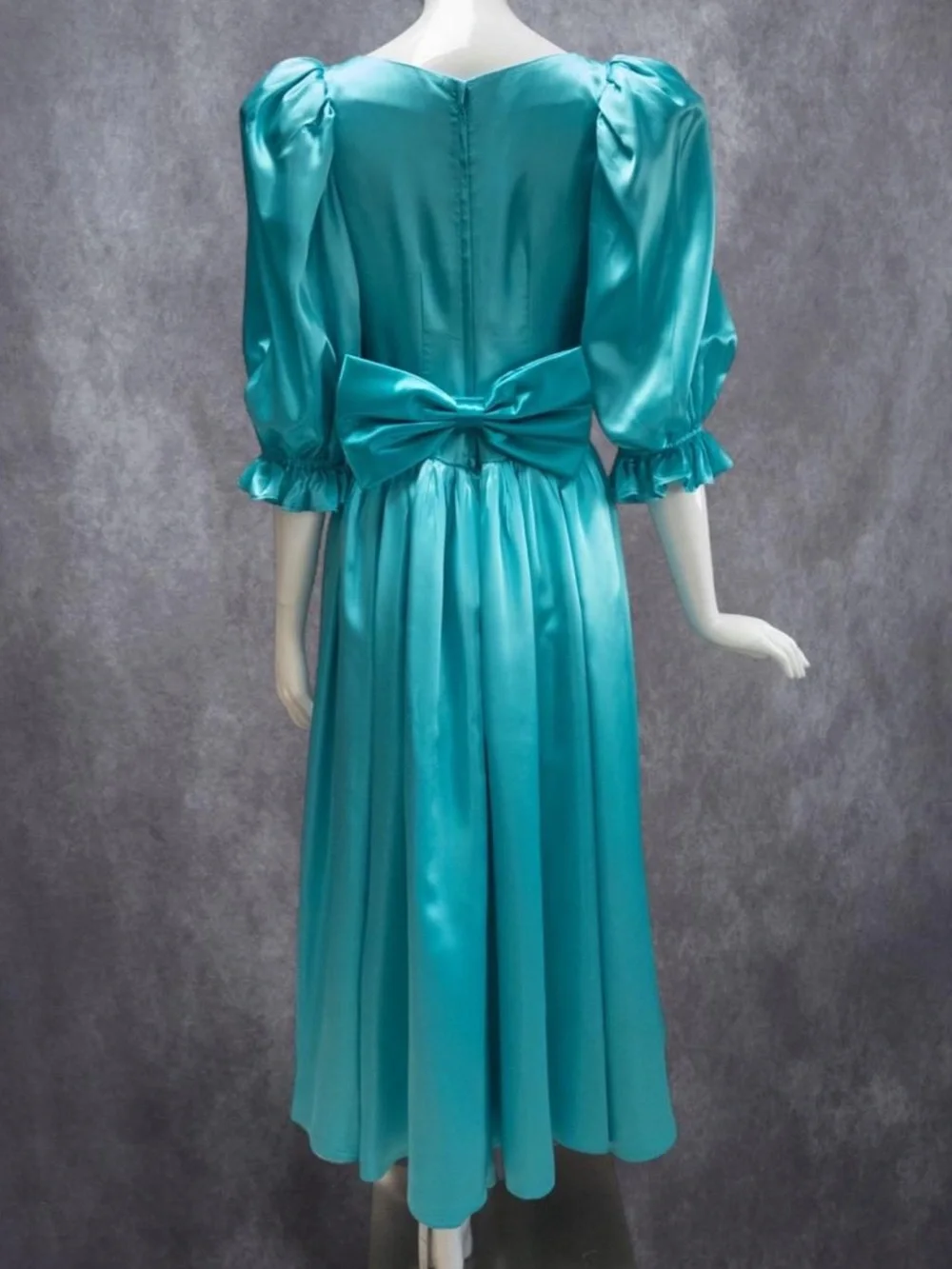 Vintage 80s Teal Satin Formal Prom Dress with Matching Capelet and Bow,‎ Size M